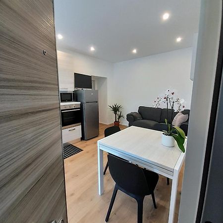 Casa Rosanelli Lägenhet Tenna Exteriör bild