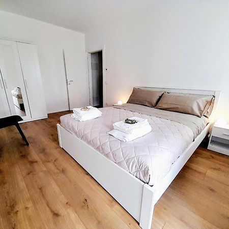 Casa Rosanelli Lägenhet Tenna Exteriör bild